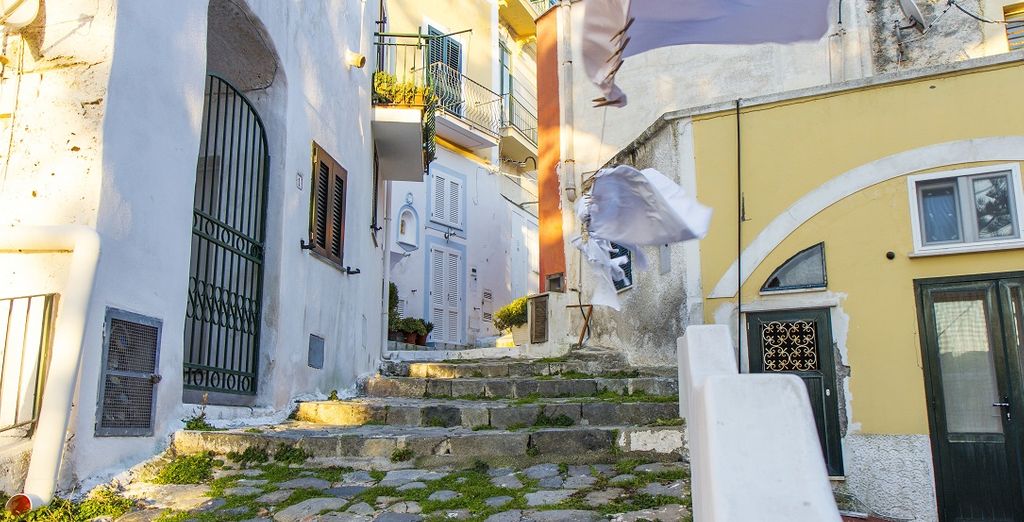 Hotel a 4* ad Ischia con escursioni a Ponza, Capri e Procida