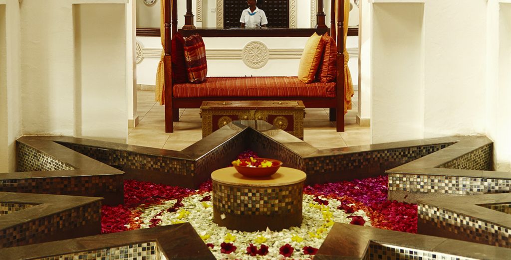 Neptune Village Beach Resort & Spa 4* + Safari