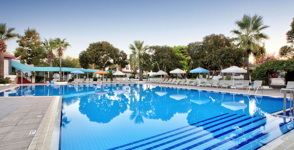 Merit Cyprus Garden 4*