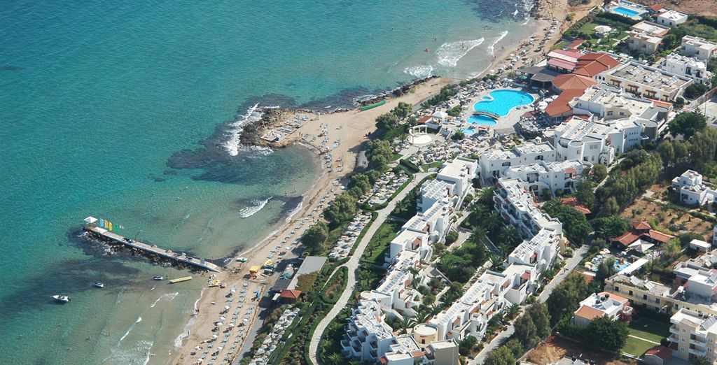 Alexander Beach Hotel 4*S