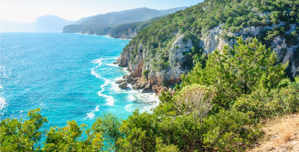 Hotel Resort & Spa Baia Caddinas 4* con Sardinia Ferries