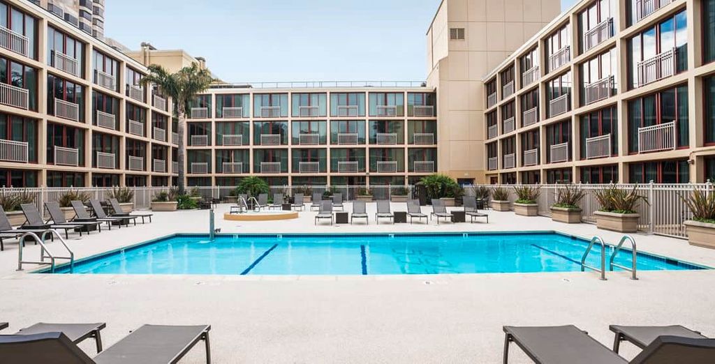 The Maxwell New York City + Hilton San Francisco Union Square
