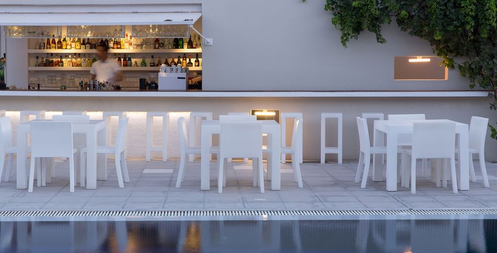 Speciale Ferragosto a Santorini - Artemis Hotel o Rose Bay Hotel