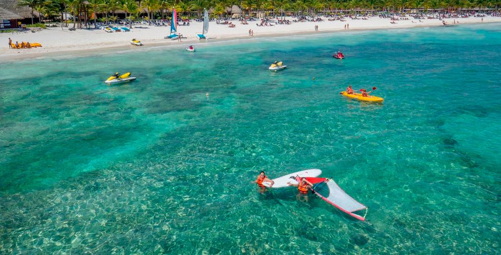 Courtyard New York Manhattan by Marriott e Hotel Barcelo Maya Palace 5*