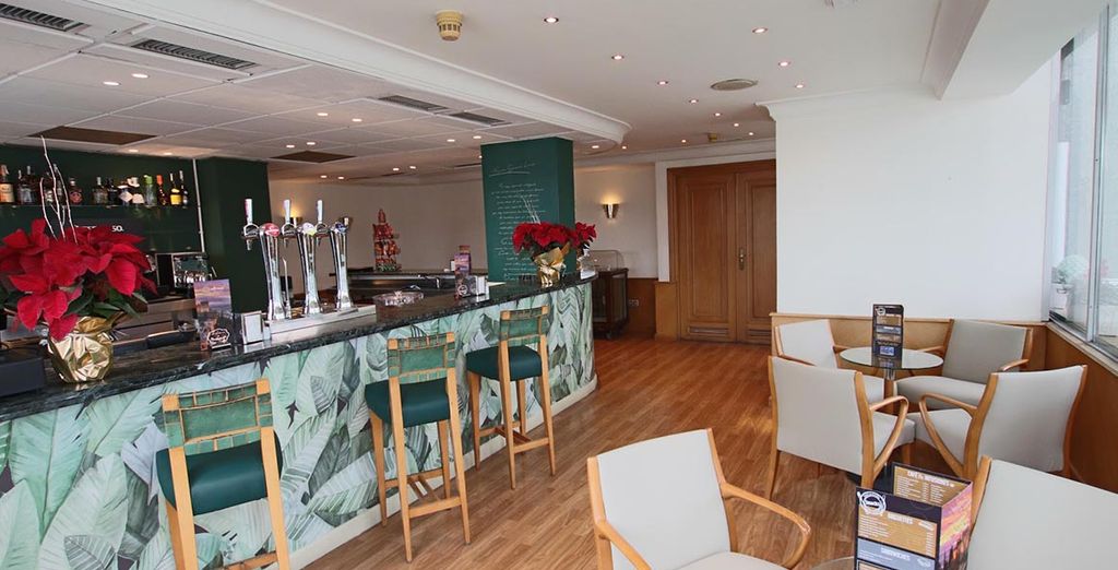 OH Tels San Antón Granada 4* + Hotel M.A. Sevilla Congresos 4*