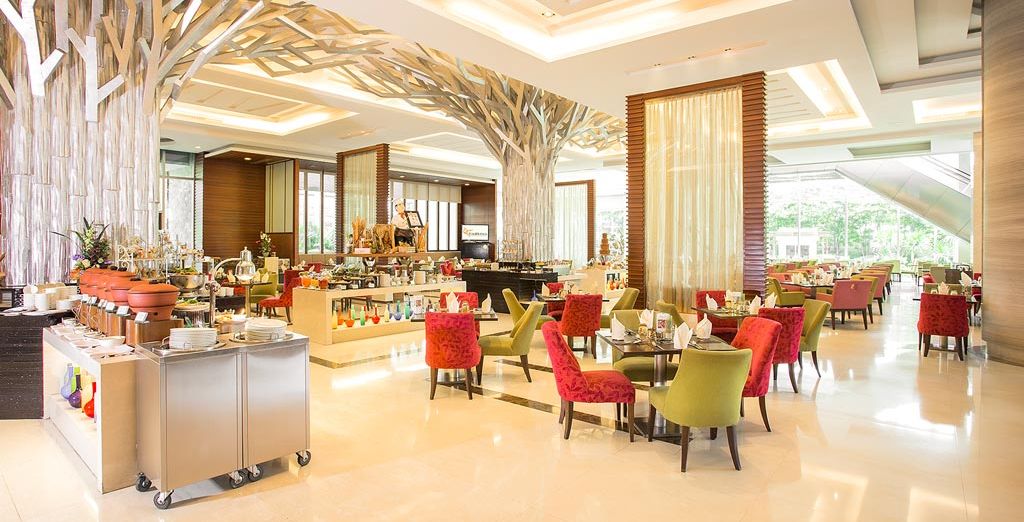 The Grand Fourwings Convention Hotel 5* + Kupu Kupu Phangan Beach Villas & Spa by L’Occitane 5*