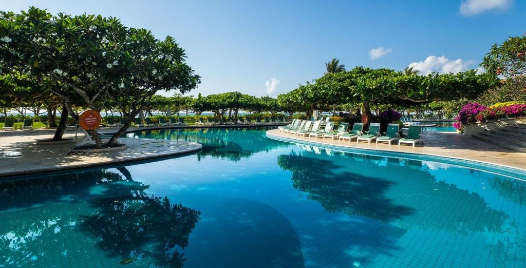 Desa Visesa Ubud 5* + Grand Hyatt Bali 5*