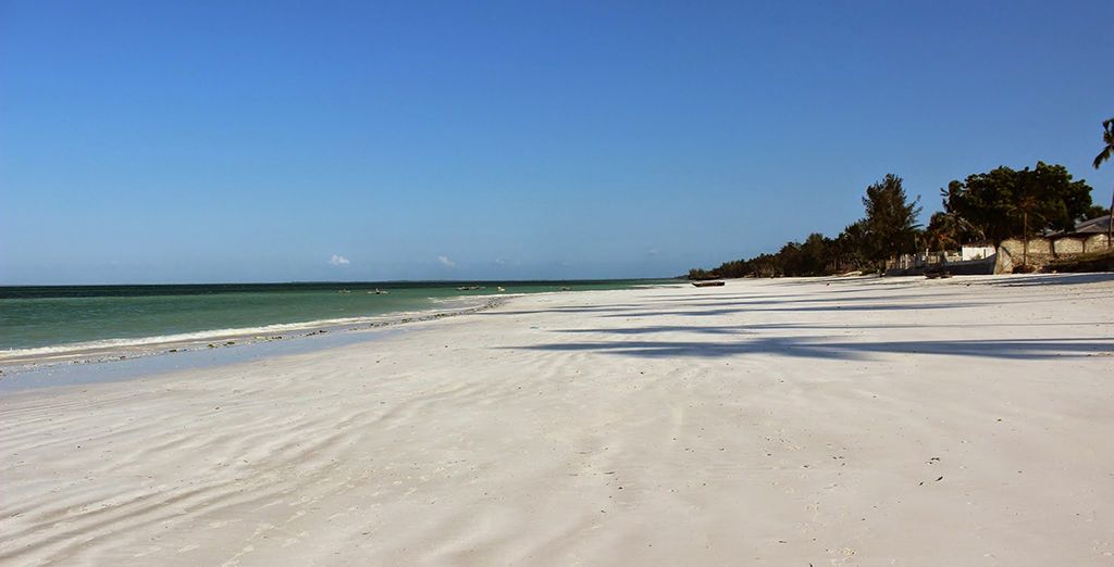 Uroa Bay Beach Resort 4*