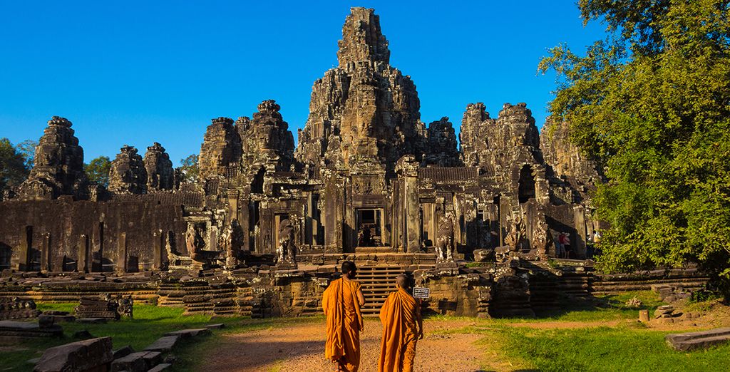 The Rose Residence 5* + Templation Angkor 5* + Cape Sienna 5*