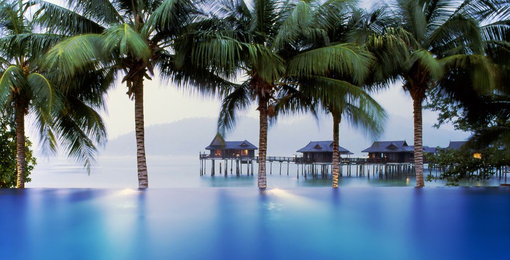 Hotel Stripes Kuala Lumpur 5* + Pangkor Laut Resort 5*