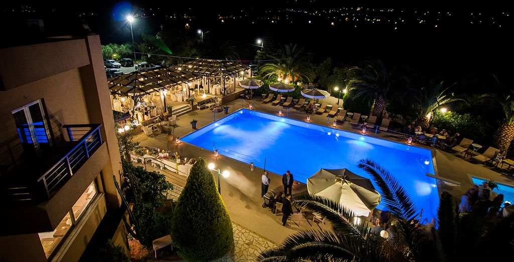 Apollo Resort Art Hotel 4*
