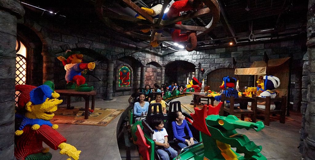 Lapita Dubai Parks & Resorts 4* + Dubai Parks + JW Marriott Marquis Dubai Hotel 5*