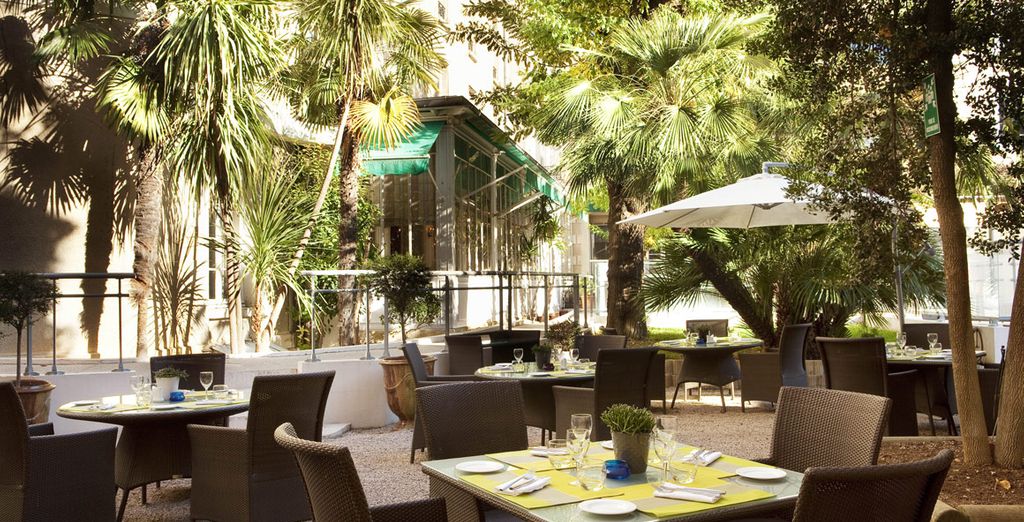 Hotel Oceania Le Metropole Montpellier 4*