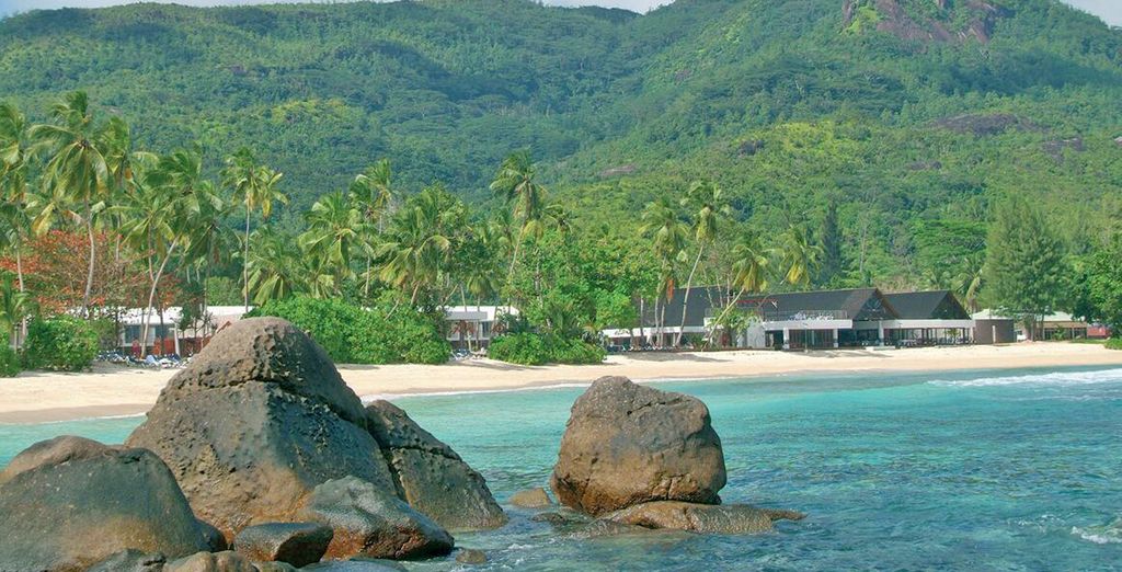 Avani Seychelles Barbarons Resort & Spa 4*