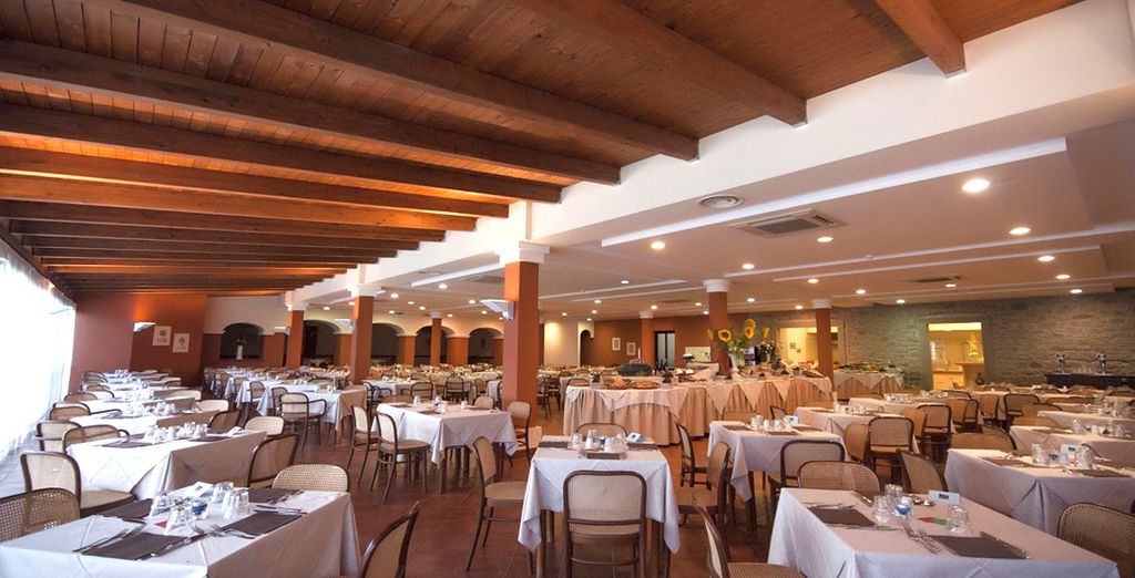 Villa Paradiso Village 4*