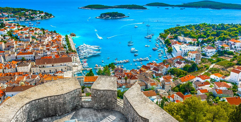 Crociera nell'Adriatico: Croazia, Albania, Grecia e Montenegro con partenza da Dubrovnik