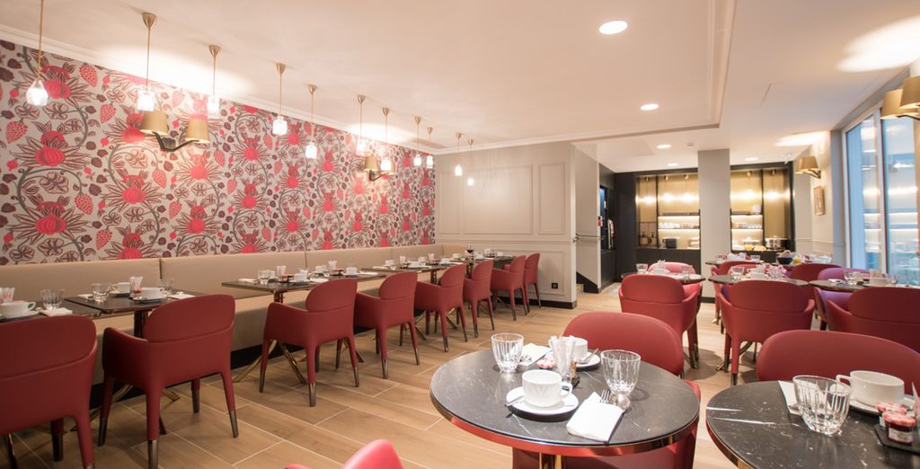 XO Hotel 4*