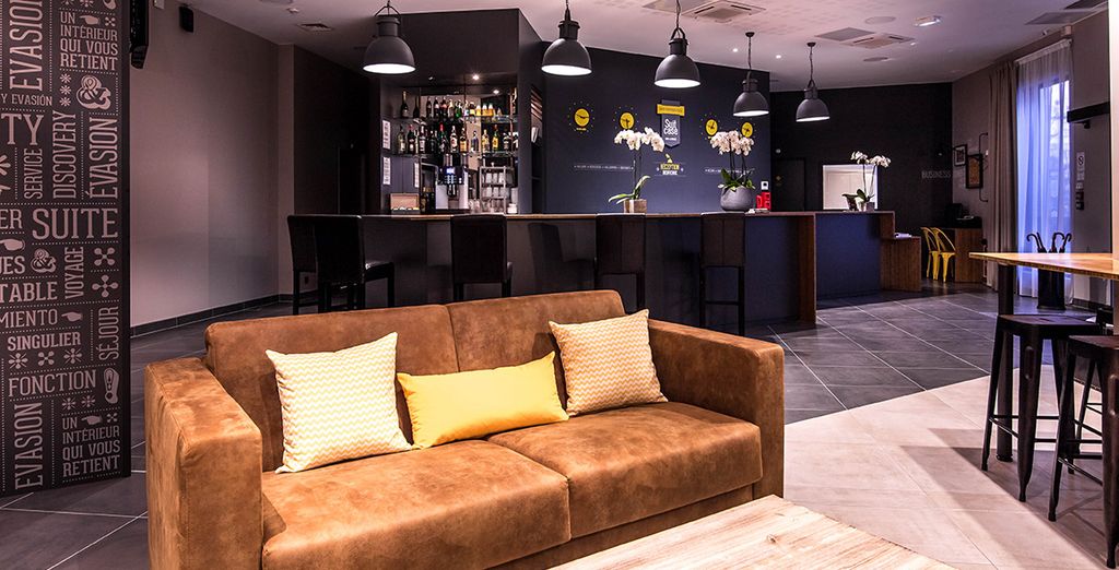 Best Western Plus Suitcase Paris La Défense 4*