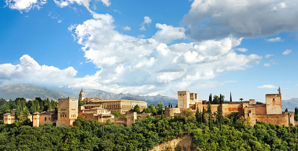 OH Tels San Antón Granada 4* + Hotel M.A. Sevilla Congresos 4*