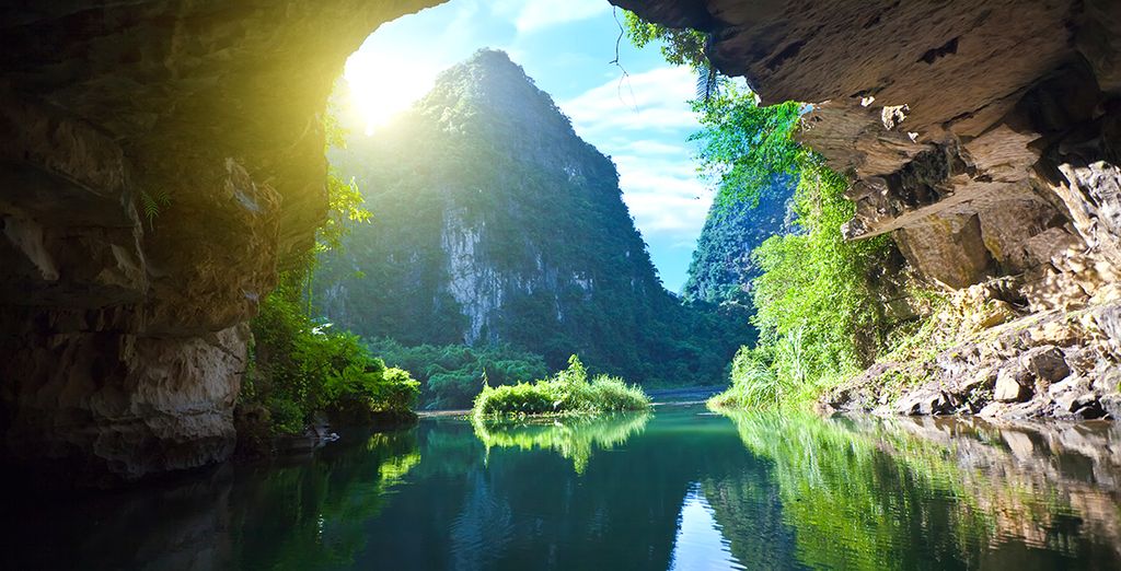 La magia del Vietnam con soggiorno in Cambogia
