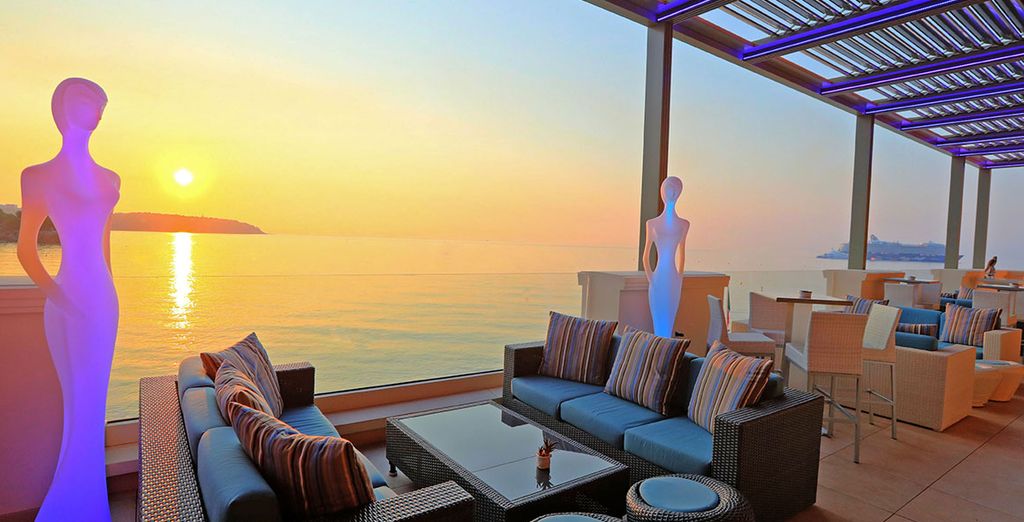 Monte Carlo Bay Hotel & Resort 4*