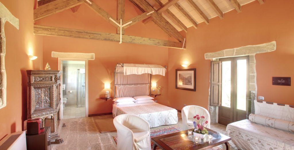 Tenuta Monacelli & Masseria Giampaolo 4*