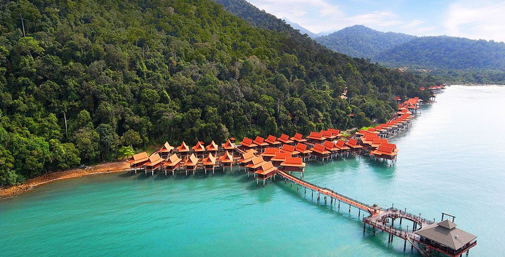 Oasia Suites Kuala Lumpur 4* + Royale Chulan Penang 4* + Berjaya Langkawi 4*