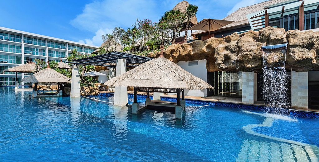 Royal Tulip Visesa 5* & The Sakala Resort Bali 5*