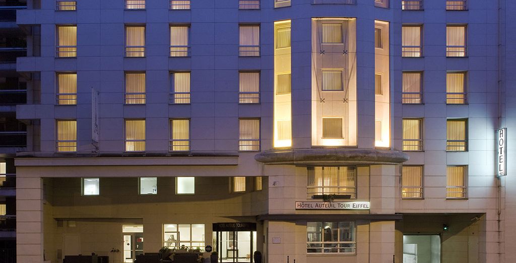 Hotel Auteuil Tour Eiffel 4*