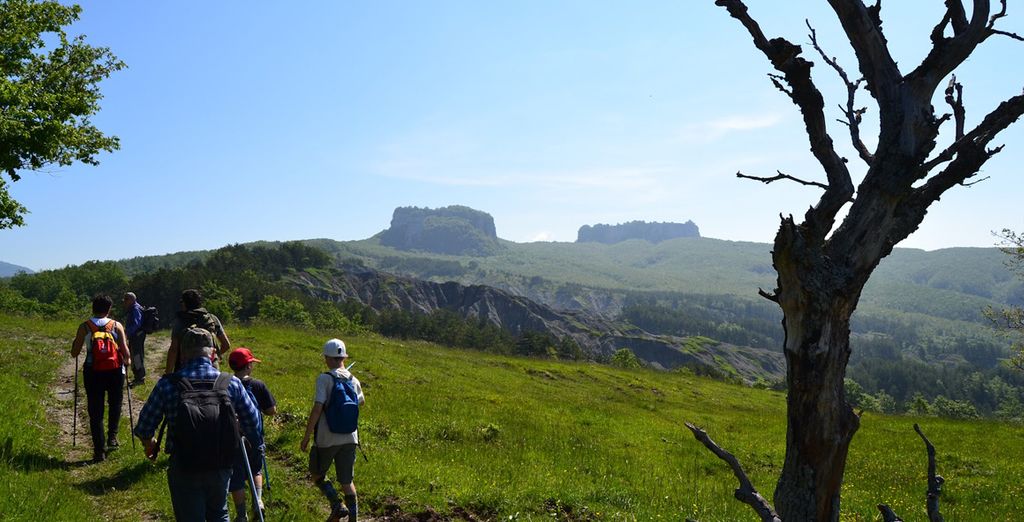 Trekking & Tartufo alla Gola del Furlo