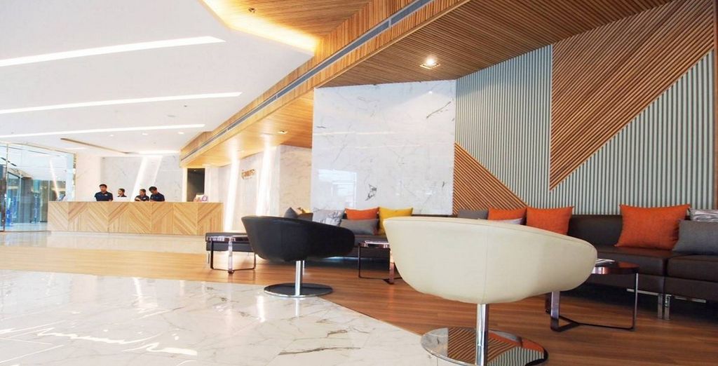 Sibsan Luxury Rimping 5* + The Quarter Ari 4* + Burasari Phuket 4*