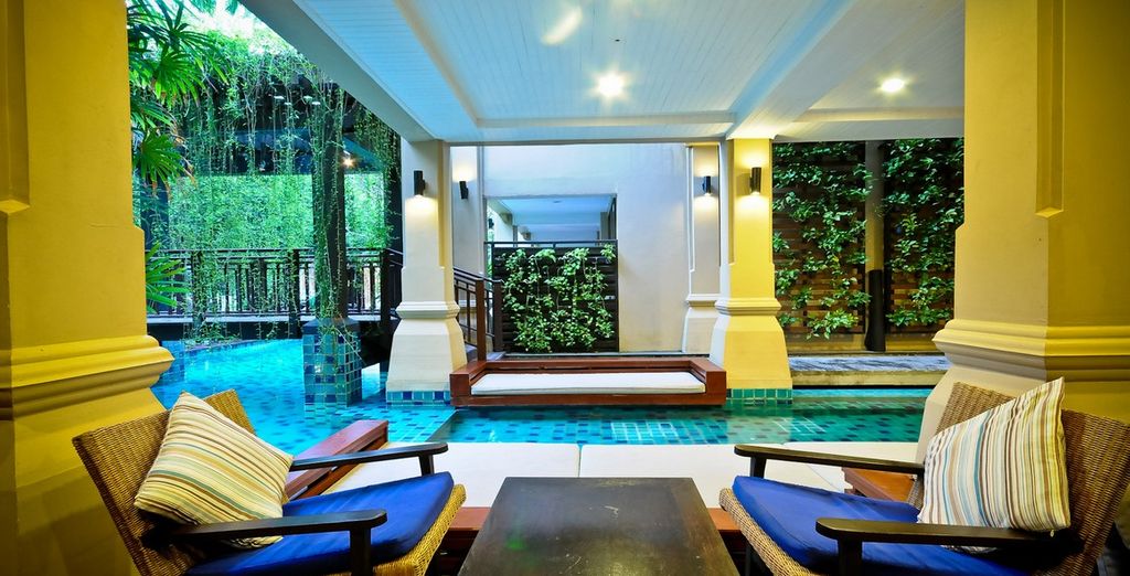Sibsan Luxury Rimping 5* + The Quarter Ari 4* + Burasari Phuket 4*