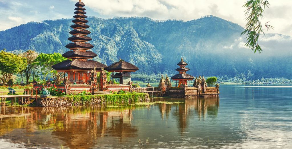 Tour Abu Dhabi + Singapore + Bali
