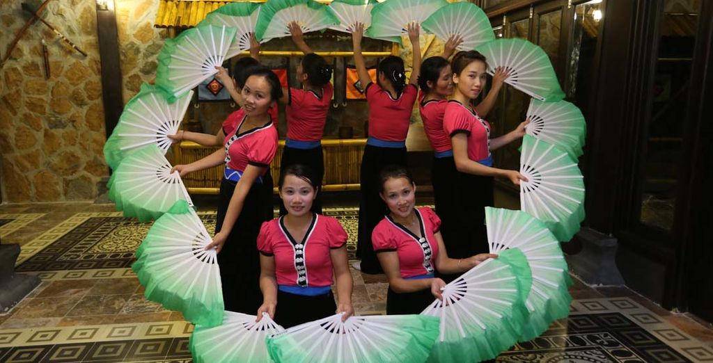 Tour privato del Vietnam con estensione a Mai Chau e Phu Luong