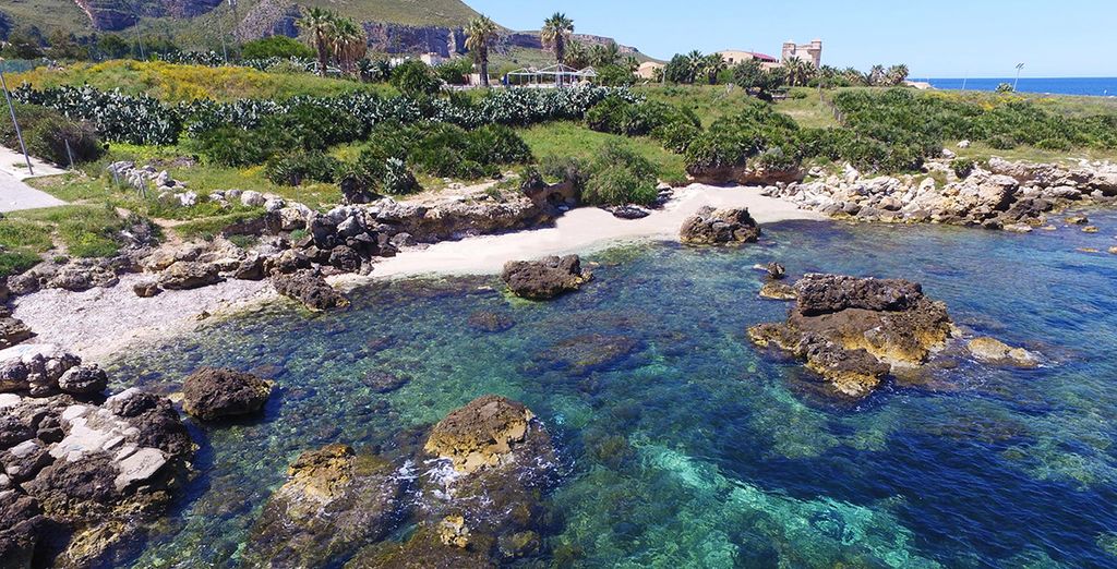 Villa Favorita 4* + Room of Andrea con possibile estensione alla Tonnara di Bonagia