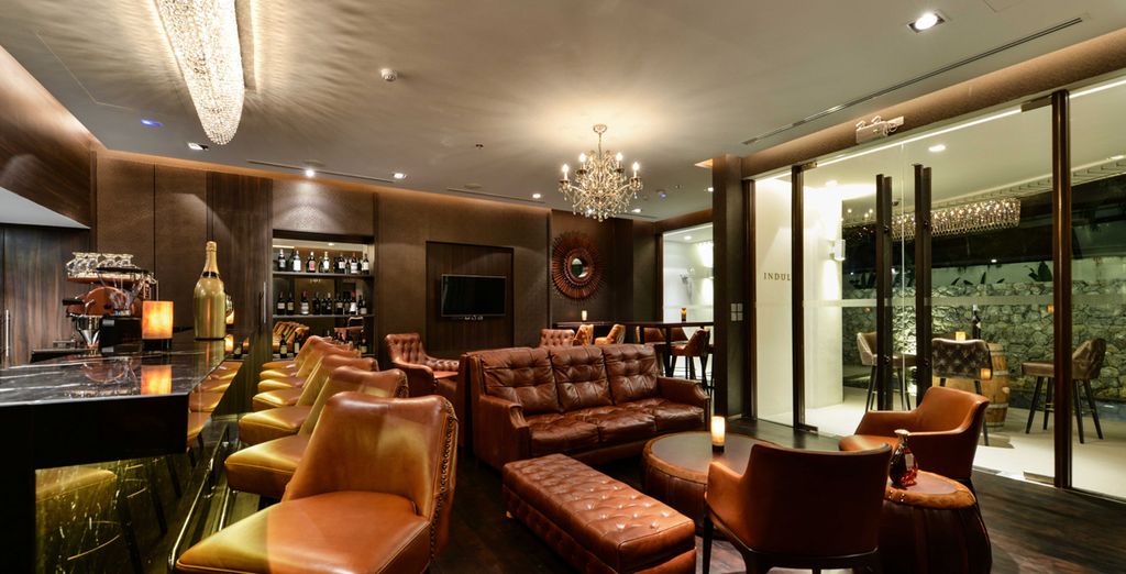 Mandarin Hotel By Centrepoint Bangkok 4* + Dream Phuket Hotel & Spa 5*