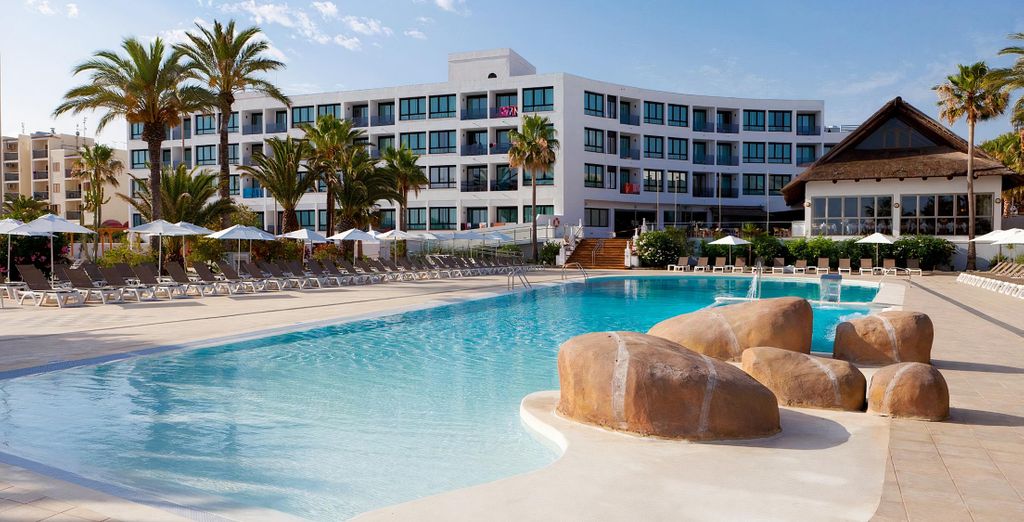 Marvell Club Hotel & Apartments 4* Up to 70 Voyage Privé