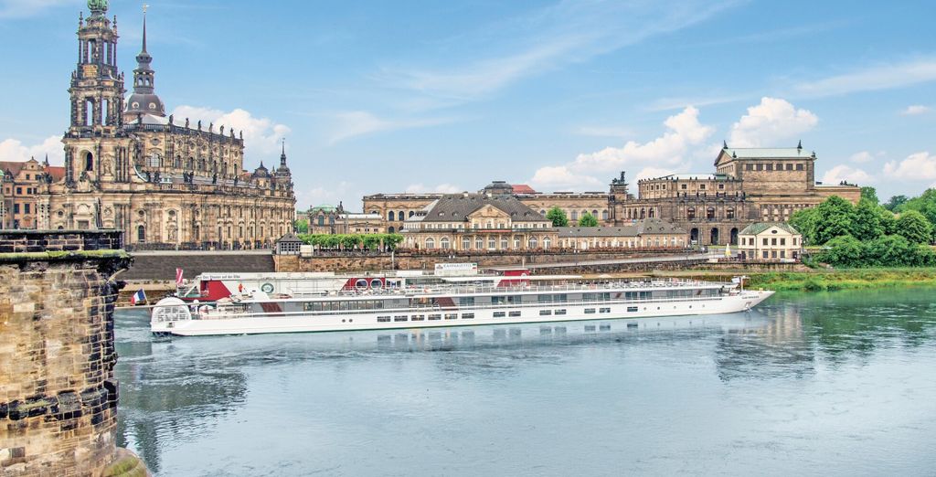 6-night cruise journey on the Elbe and Moldau rivers