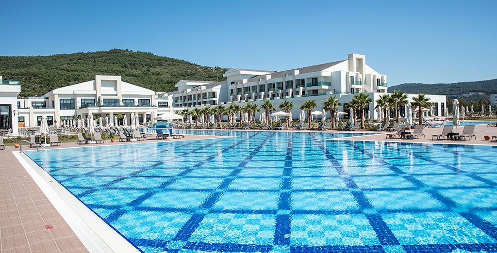 Korumar Ephesus Beach & Spa Resort 5*