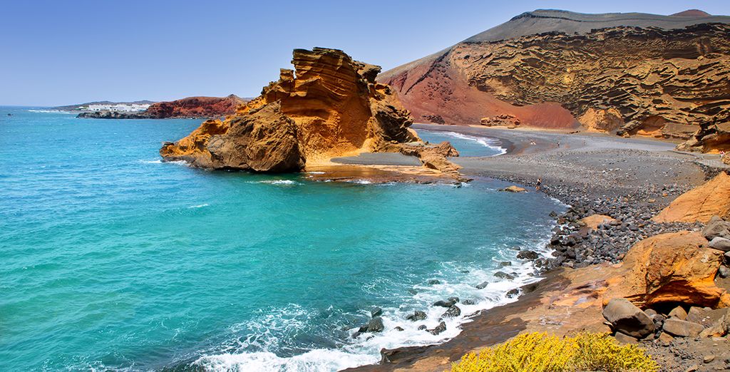 Lanzarote deals at the last minute