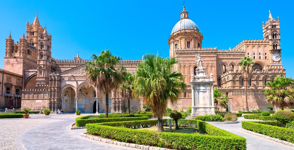 Holidays in Sicily: visit the Palermo Cathedral