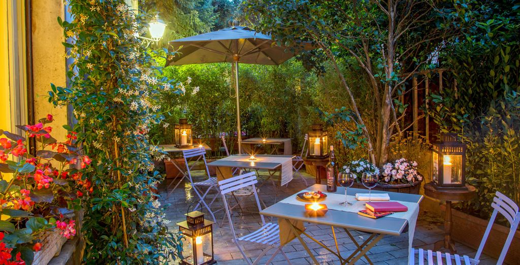 Panama Garden Hotel 4*