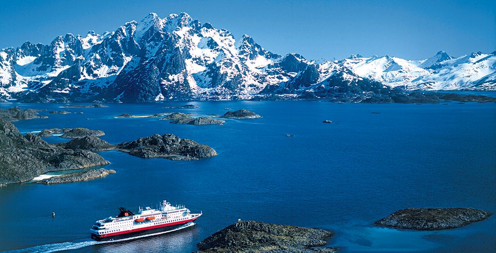Polar Experiences & Hurtigruten Cruise – Bergen