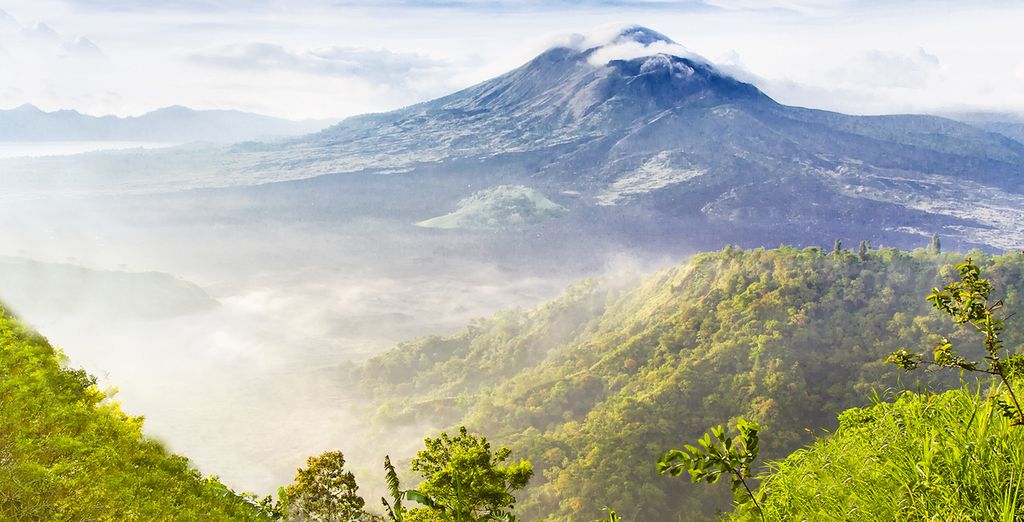 Hike on the Batur Mount to watch the sunset