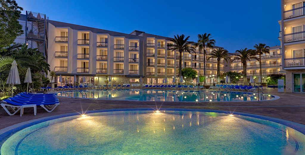 H10 Playas de Mallorca 4* - luxurious hotel at the last minute