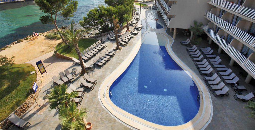 Occidental Cala Viñas 4*