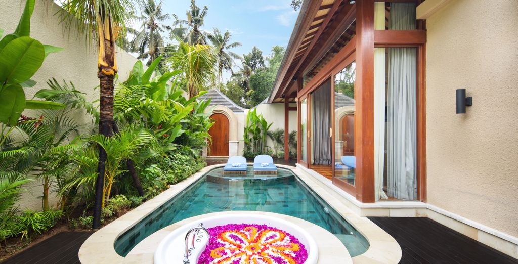 Asvara Luxury Resort & Spa Ubud 5*, Royal Avila Boutique Resort 5* e The Leaf Jimbaran 5*