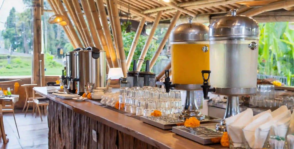Asvara Luxury Resort & Spa 5*, Sudamala Resort, Senggigi 5* e Sini Vie Resort Seminyak by iNi Vie Hospitality 5*