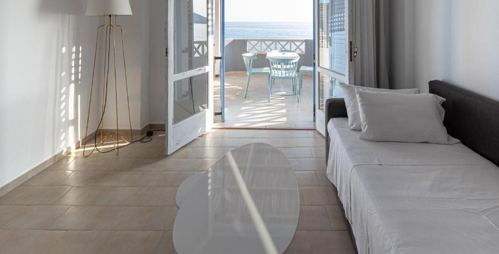 Triton Hotel 4*