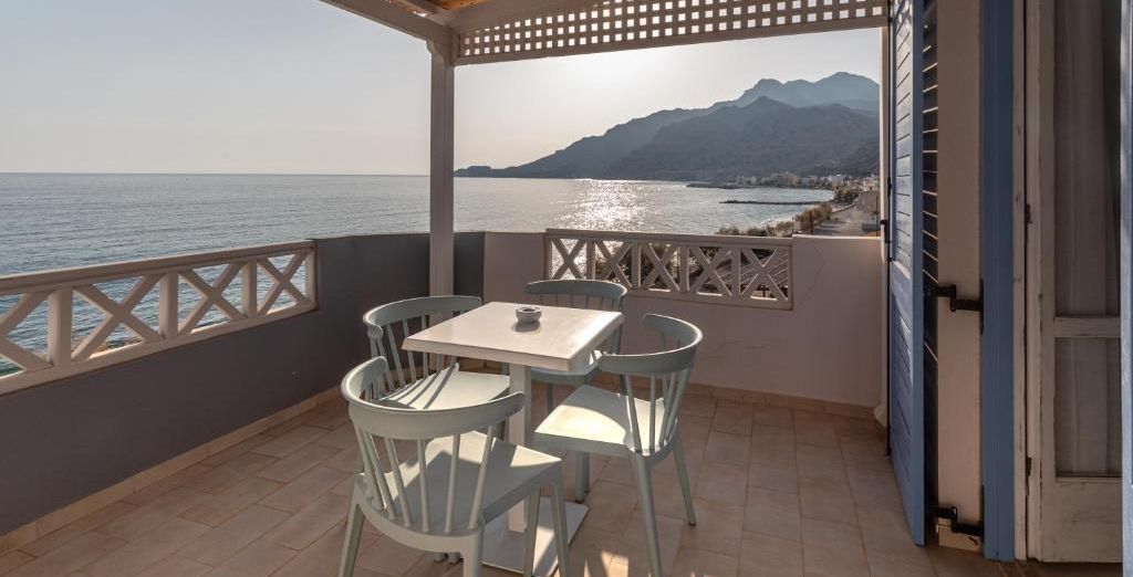 Triton Hotel 4*